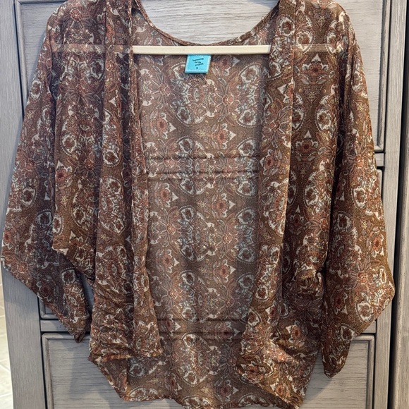 h.i.p. Sweaters - H.I.P. Lightweight Paisley Kimono Cardigan - Brown & Cream
